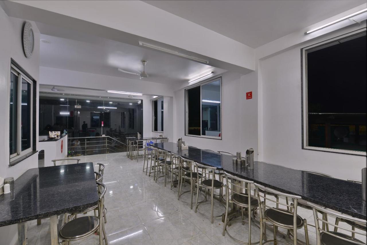 Oyo 11343 Hotel Sai International Bhubaneswar Dış mekan fotoğraf